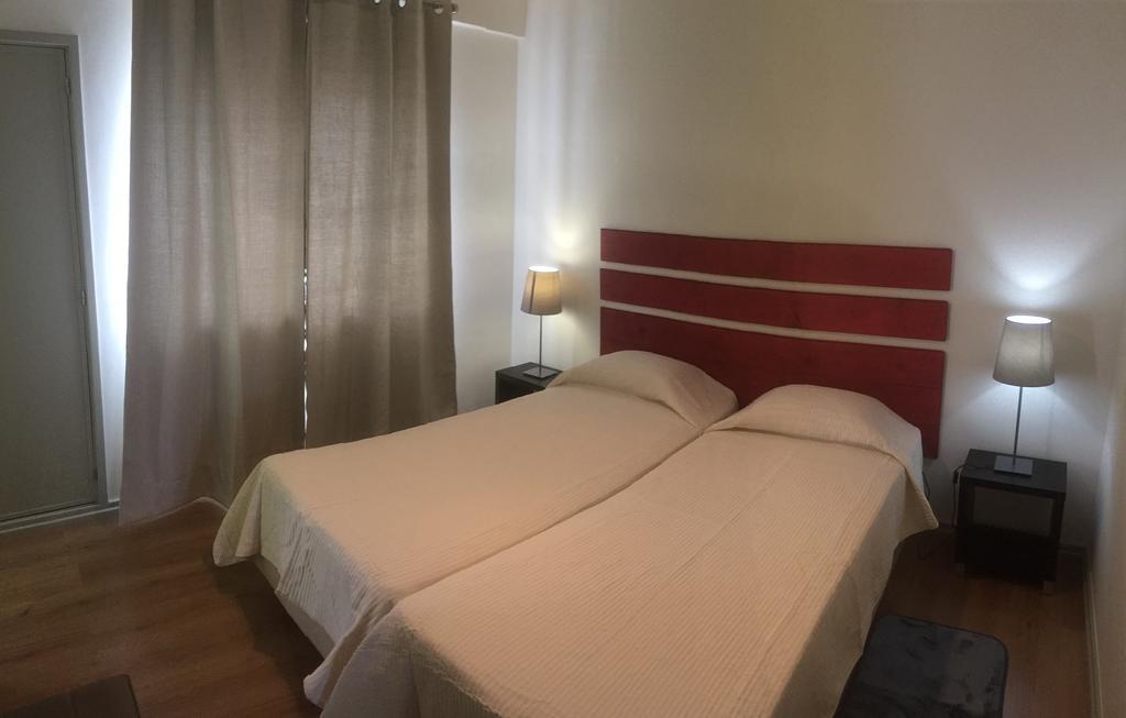 Apartamentos Solmar 15º Ponta Delgada Kültér fotó