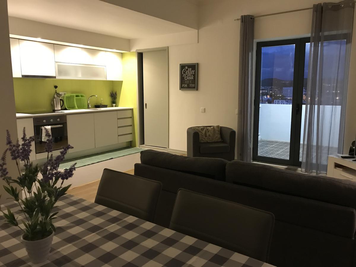 Apartamentos Solmar 15º Ponta Delgada Kültér fotó