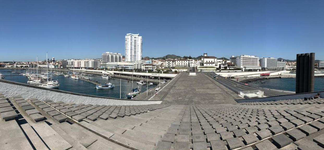 Apartamentos Solmar 15º Ponta Delgada Kültér fotó